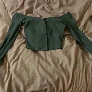 Size small woman’s crop top fashion nova